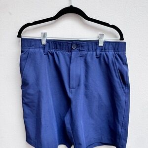 Men's under armor navy sz34 golf shorts